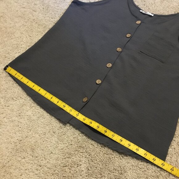 Diosun Dusky Grey Wooden Button Down Tank Top - Picture 10 of 11
